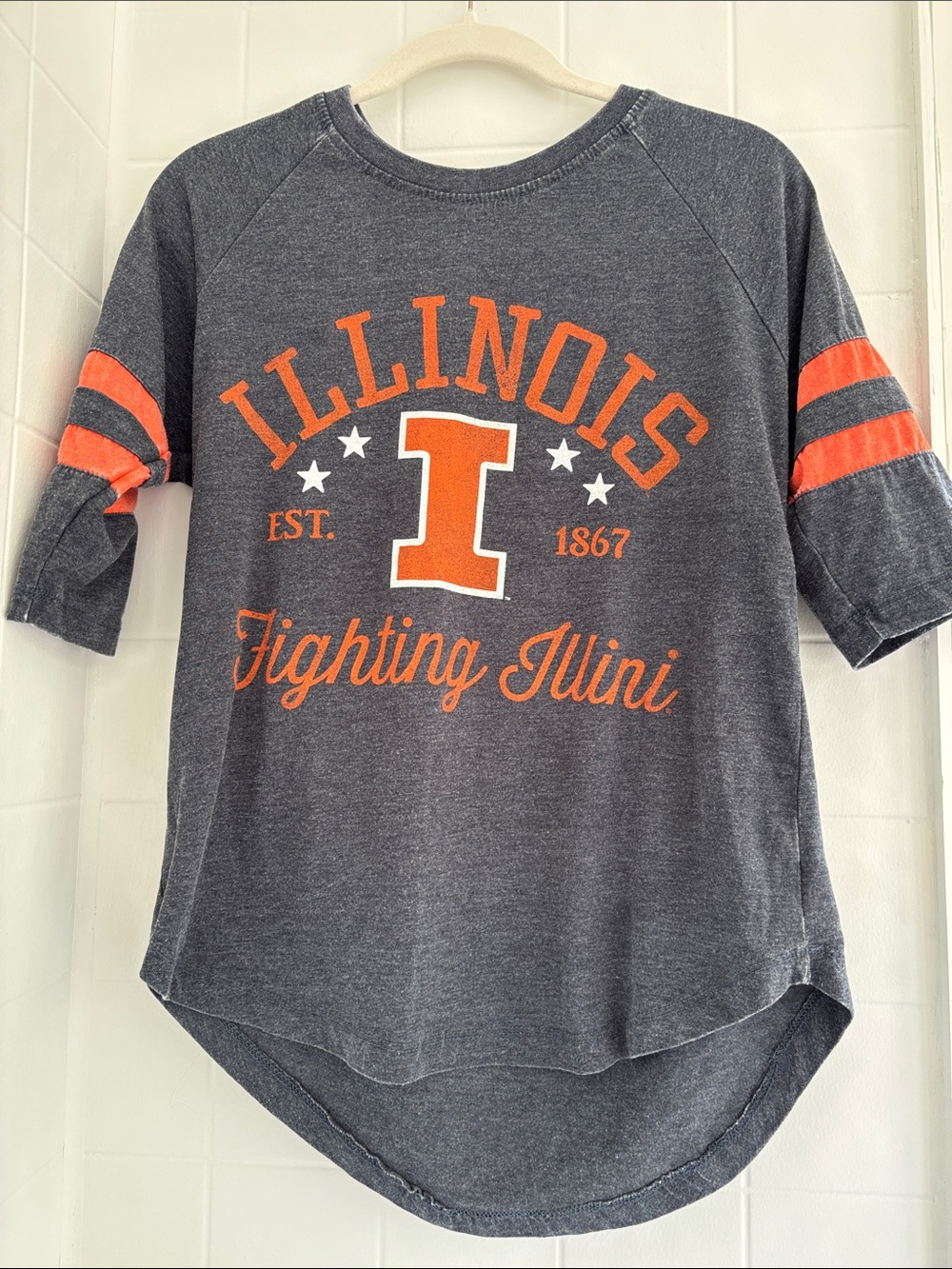 Illinois Fighting Illini blue-gray and orange mid sleeve